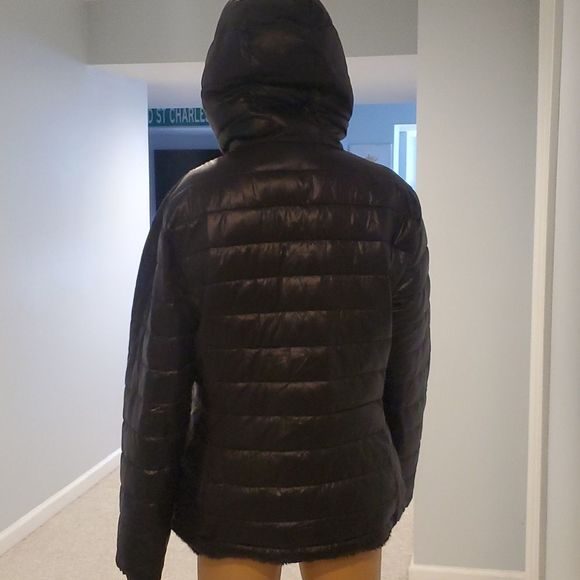 Andrew Marc reversible puffer - Picture 3 of 12